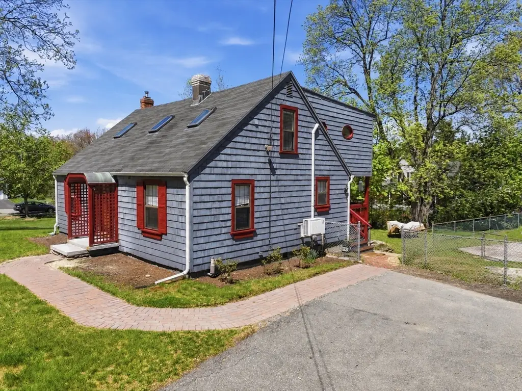 609 Willard St, Leominster, MA 01453 - #1