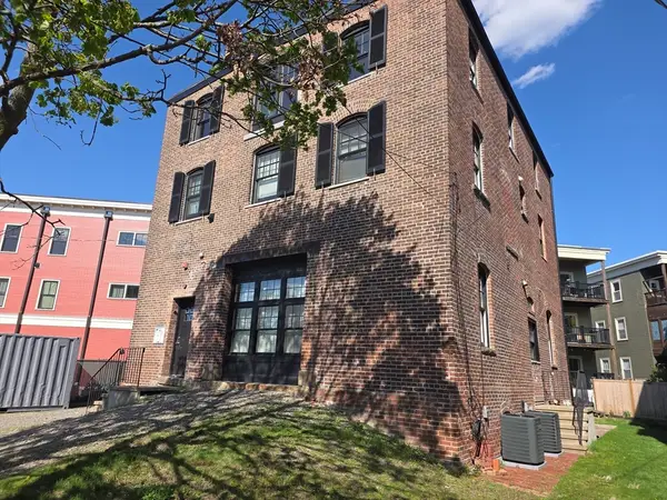 14 Meehan St, Boston, MA 02130