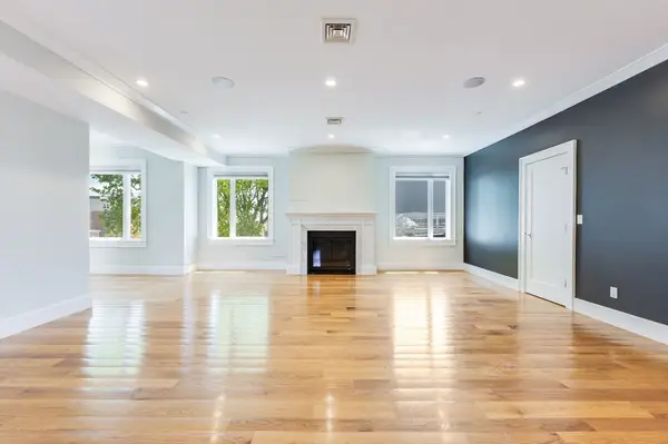 17 Vinton Street #5, Boston, MA 02127