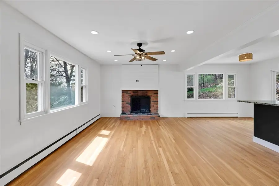 194 Breckenridge St, Palmer, MA 01069 - #2