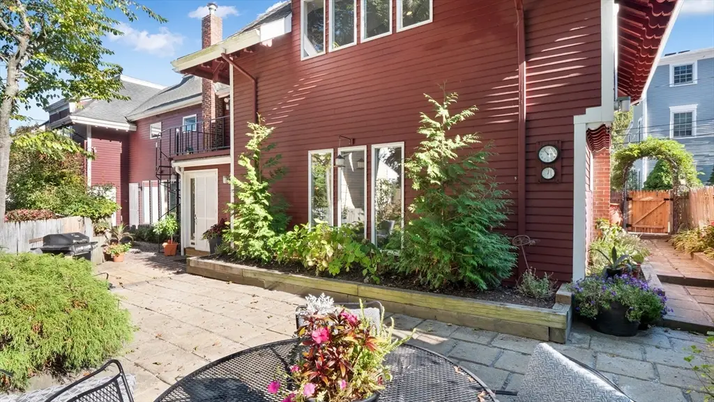 4 Coffin Court, Newburyport, MA 01950 - #1