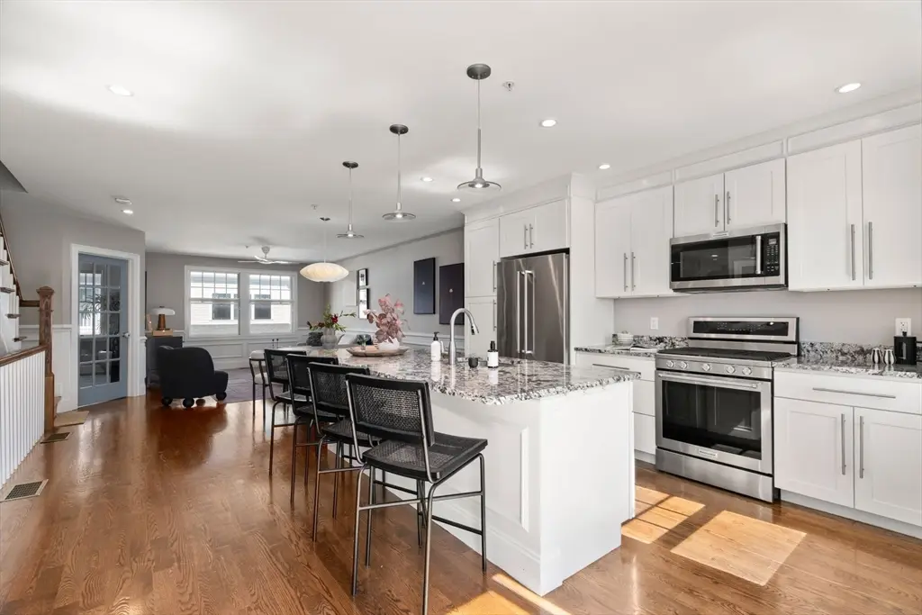 30 Park St #4, Boston, MA 02122 - #1
