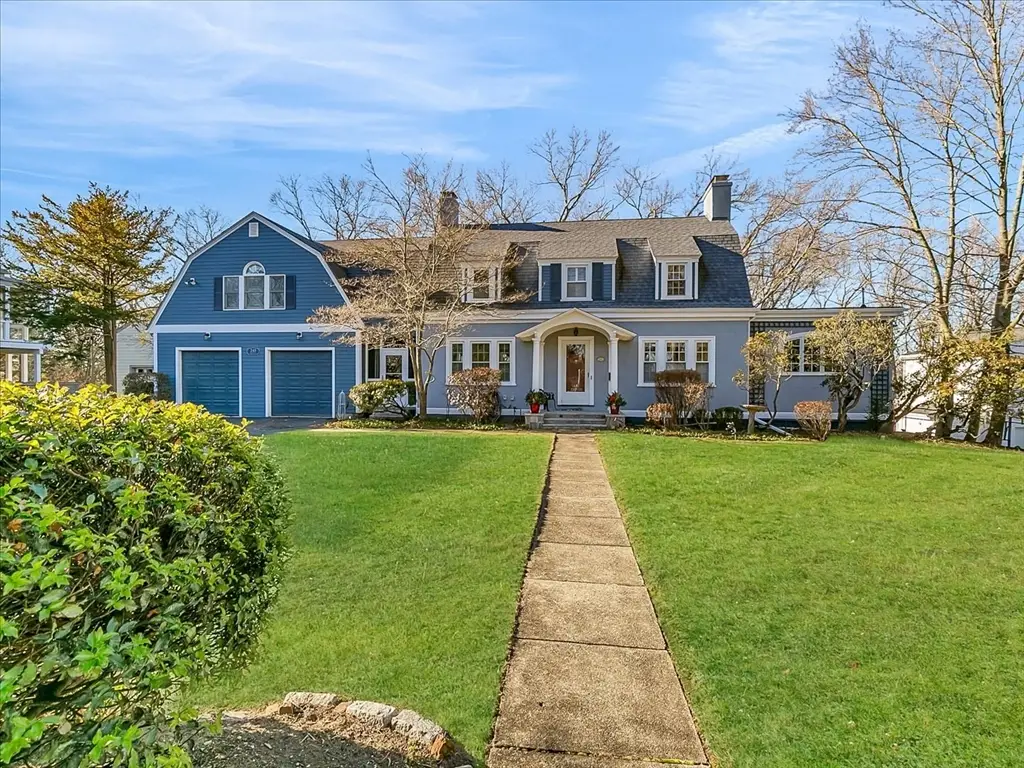 243 Upland Ave, Newton, MA 02461 - #1