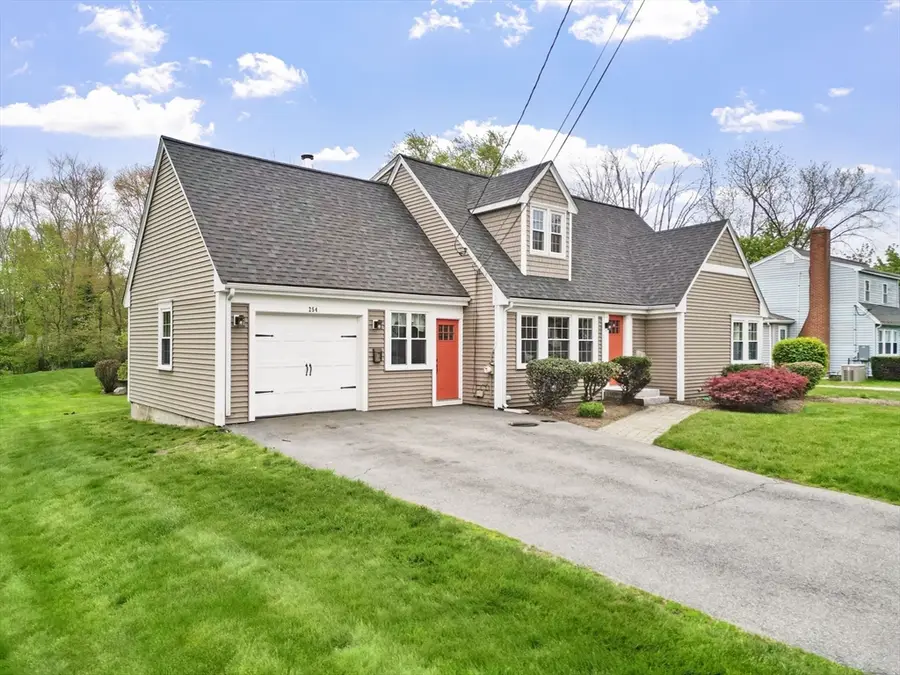 254 N Central St, East Bridgewater, MA 02333 - #3