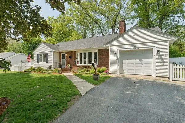 5 Plant Ave, Hudson, MA 01749