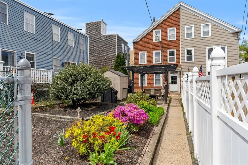 652 E 2nd St, Boston, MA 02127 - #1