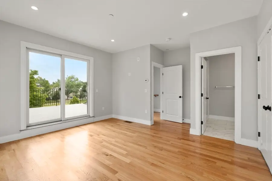 123-125 Centre St #TH6, Boston, MA 02124 - #2