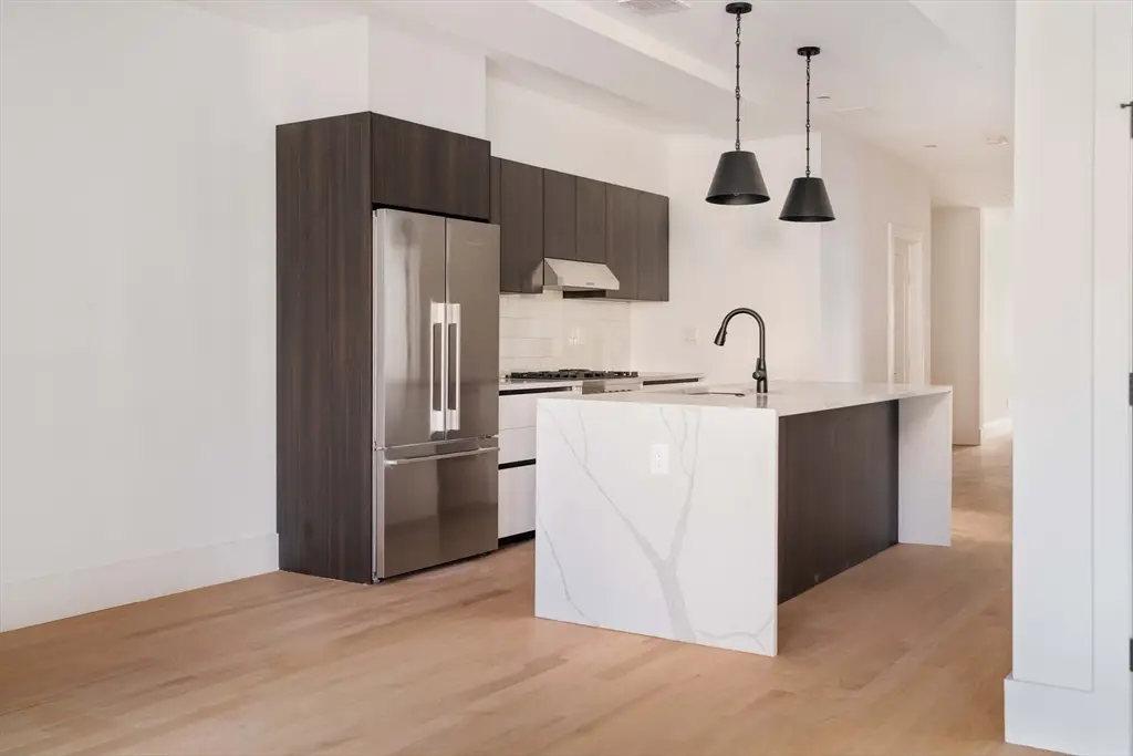 30-32 Condor St #1, Boston, MA 02128 - #1
