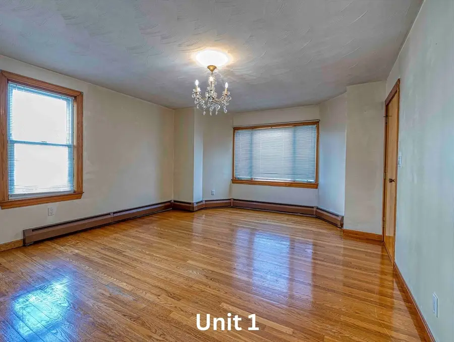 455 Middle St, Fall River, MA 02724 - #3