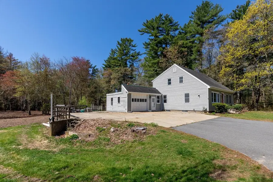 52 Clear Pond Rd, Lakeville, MA 02347 - #2