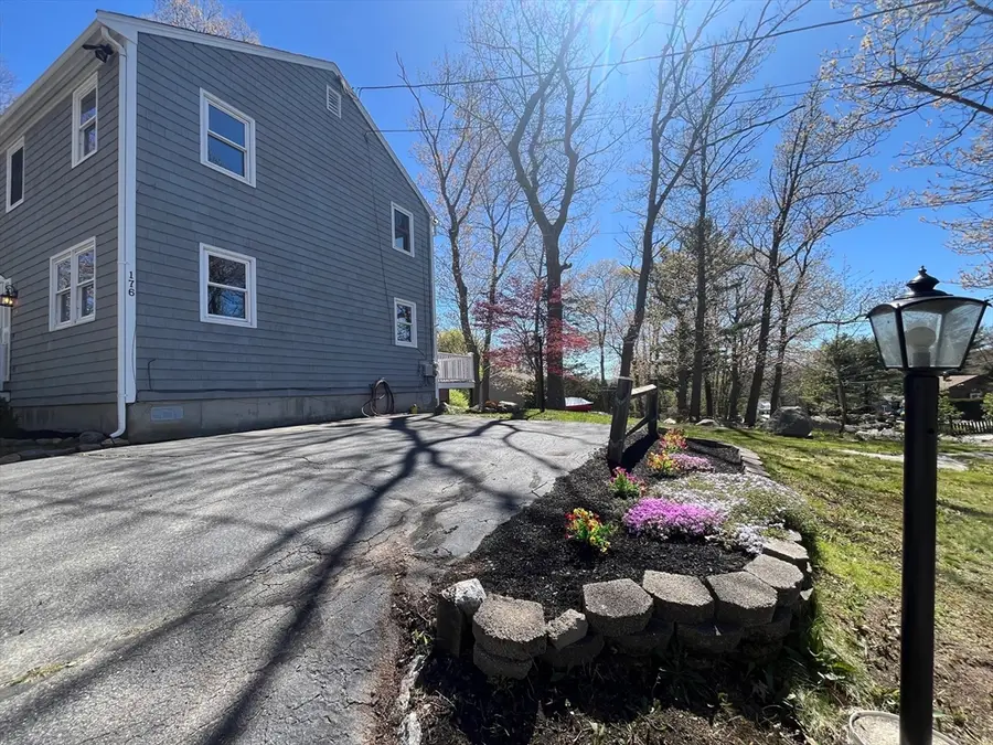 176 Main St #A, Rockport, MA 01966 - #3