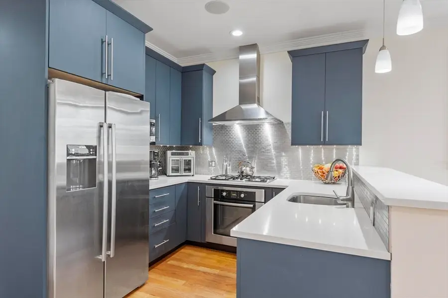 15 Howell St #3, Boston, MA 02125 - #3