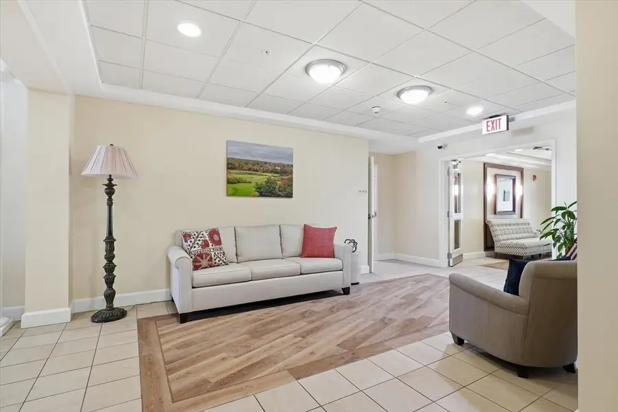 38 Village Rd #110, Middleton, MA 01949 - #3