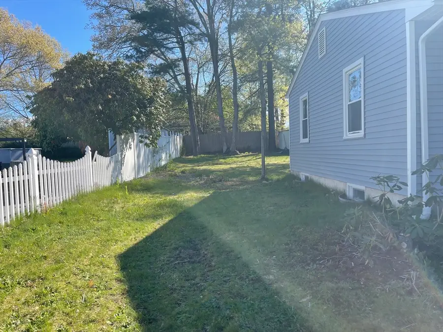 48 Briarwood Dr, New Bedford, MA 02745 - #2