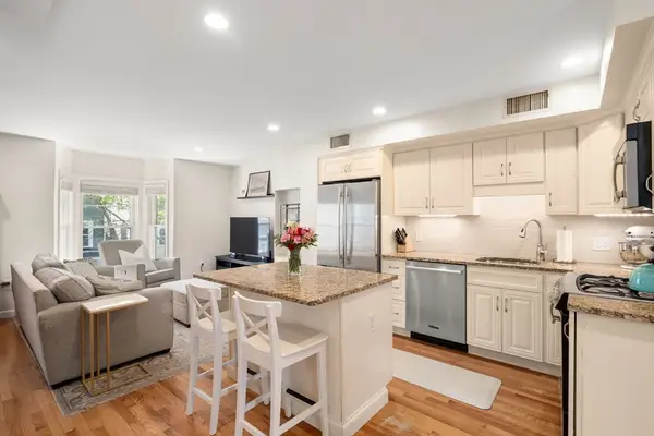 314 W 4th St #3, Boston, MA 02127