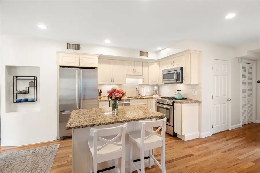 314 W 4th St #3, Boston, MA 02127 - #2