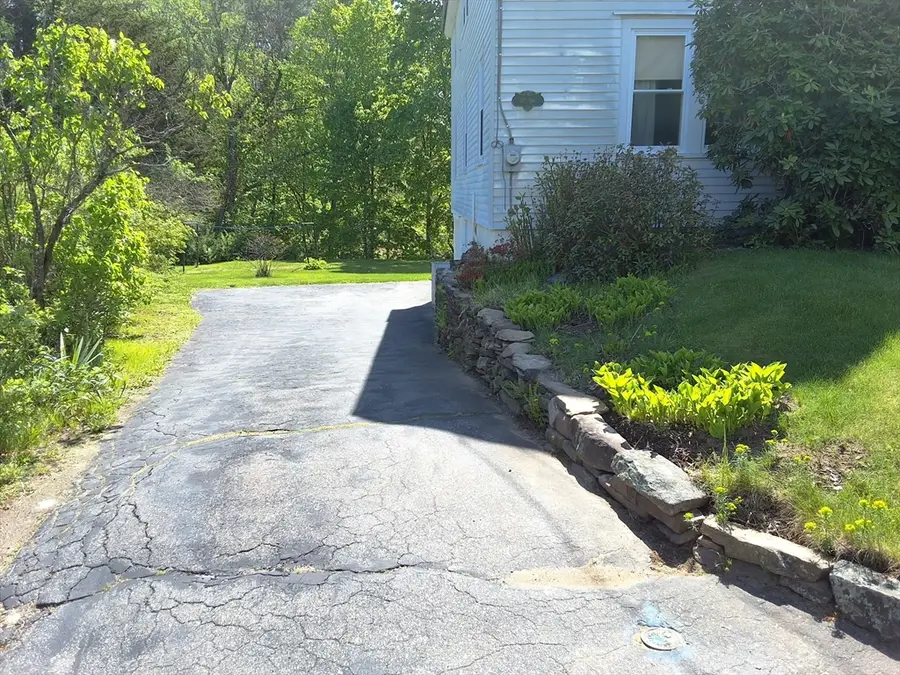 19 Clinton St, Ware, MA 01082 - #2