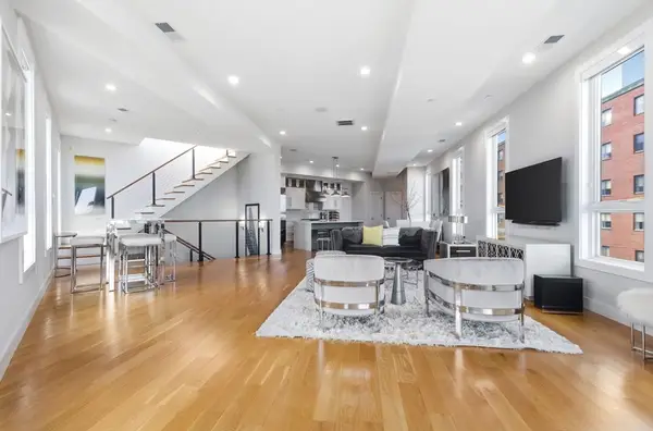 469 E 4th St #2, Boston, MA 02127