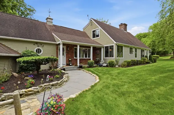 95 Mountain Road, Hampden, MA 01036