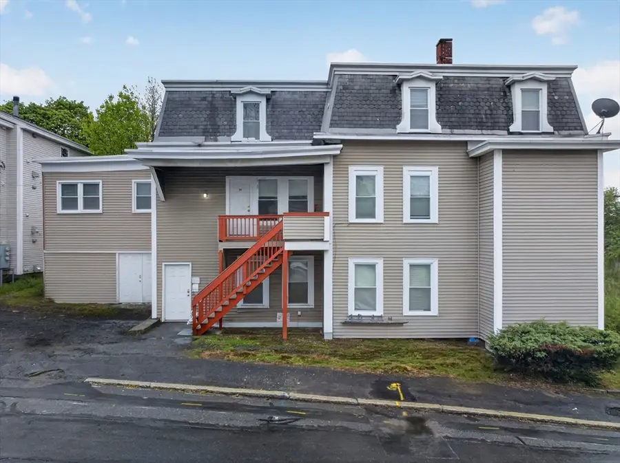 70 Myrtle Ave, Fitchburg, MA 01420 - #2