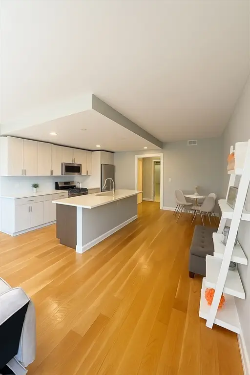 98 Prescott St #3b, Boston, MA 02128 - #3