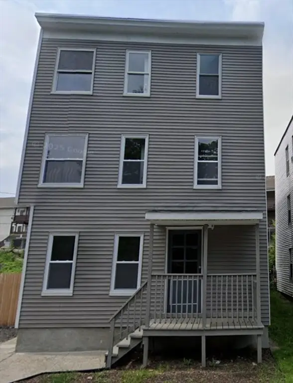 35 North St, Worcester, MA 01605