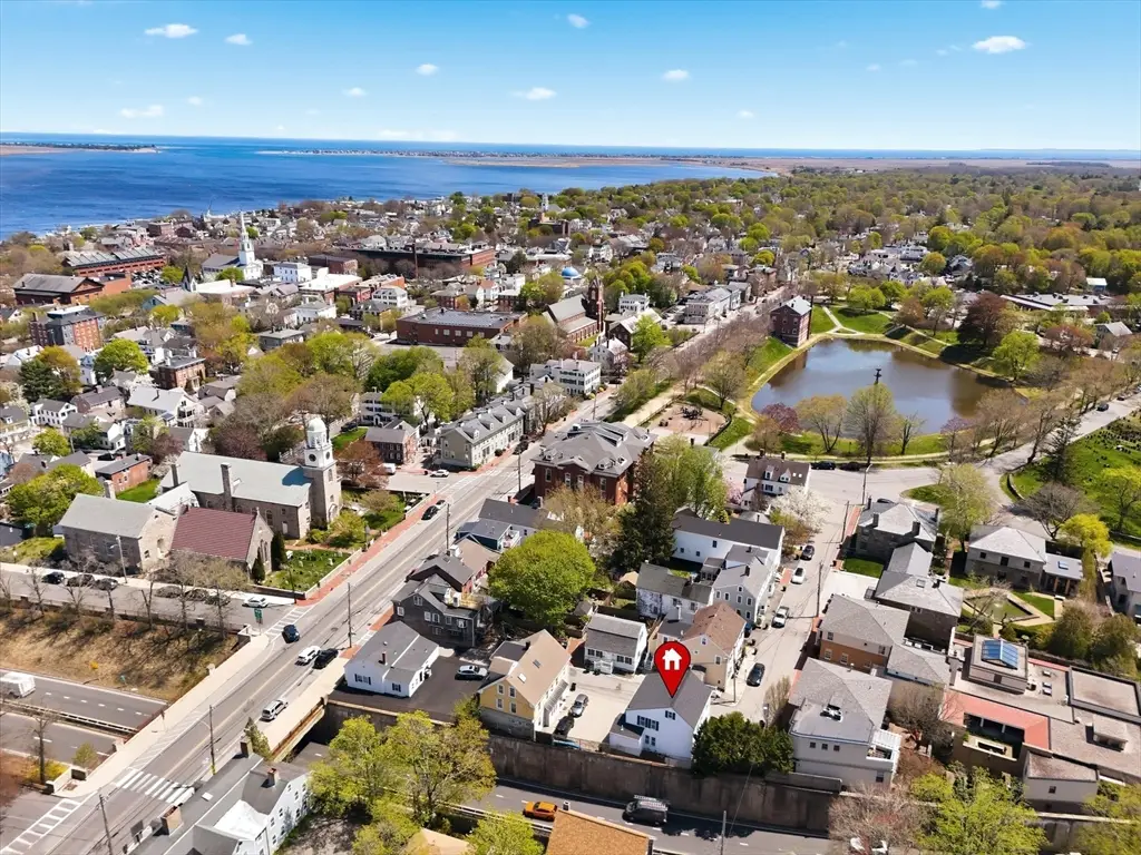 8 Vernon Ct, Newburyport, MA 01950 - #1