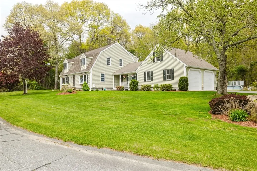 13 Bow Dr, Acushnet, MA 02743 - #1