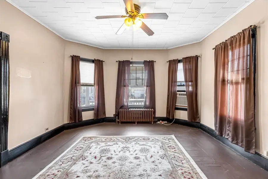 18 Wendell Pl, Springfield, MA 01105 - #3