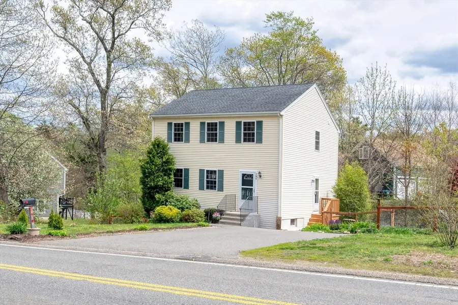 289 Weymouth St, Holbrook, MA 02343 - #2