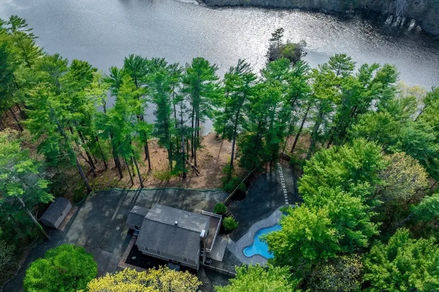 96 Lake Shore Dr, Duxbury, MA 02332 - #2