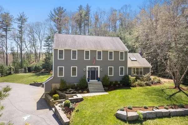 70 Cross Creek Ln, Duxbury, MA 02332
