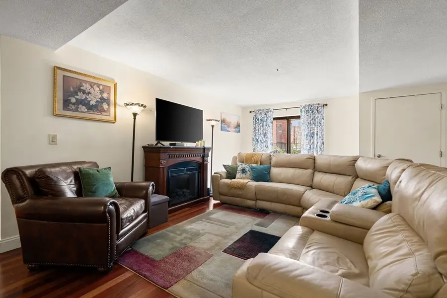 200 Burkhall St #109, Weymouth, MA 02190 - #2