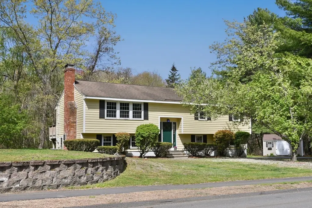 26 Hillview Rd, North Reading, MA 01864 - #1