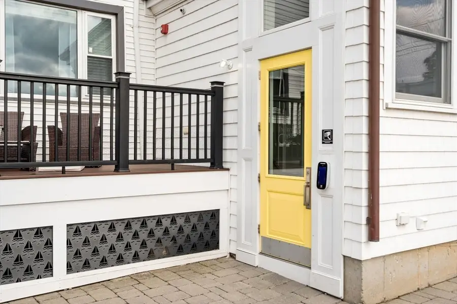 600 Shirley St #11, Winthrop, MA 02152 - #3