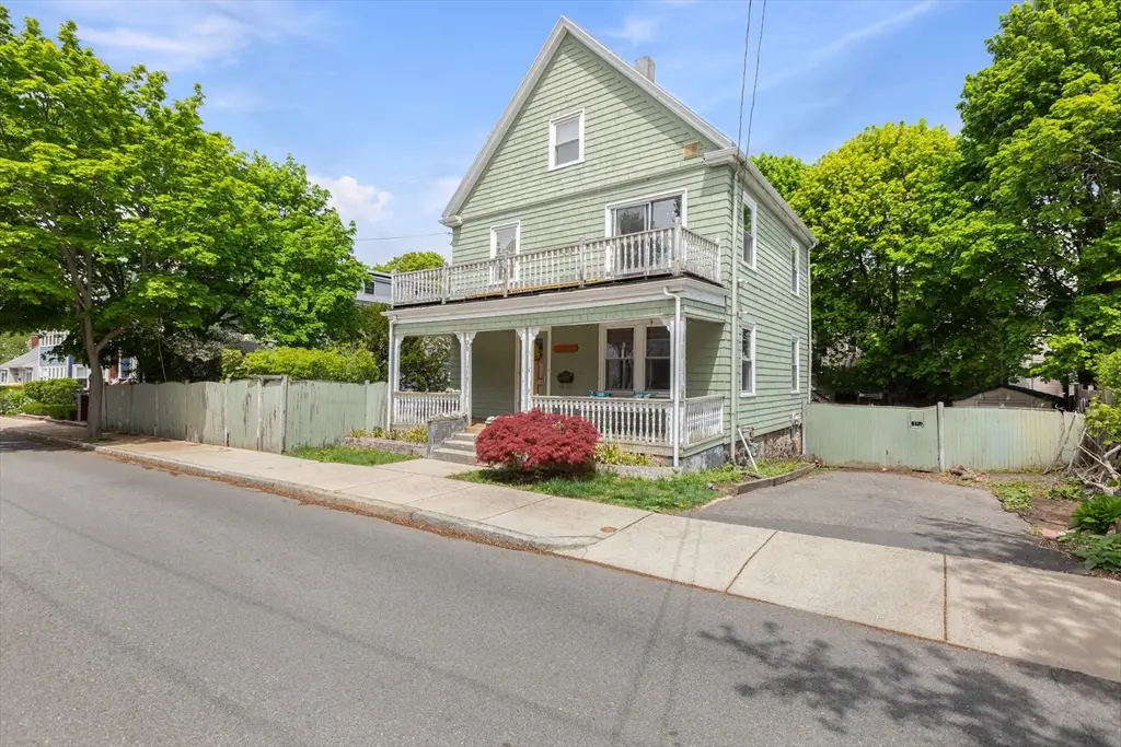 30 Hutchinson St, Winthrop, MA 02152 - #1