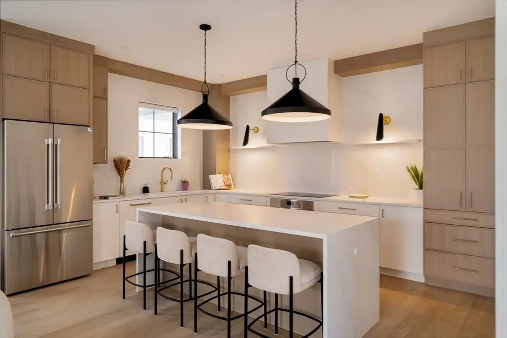 19 South Waverly St #19, Boston, MA 02135 - #1
