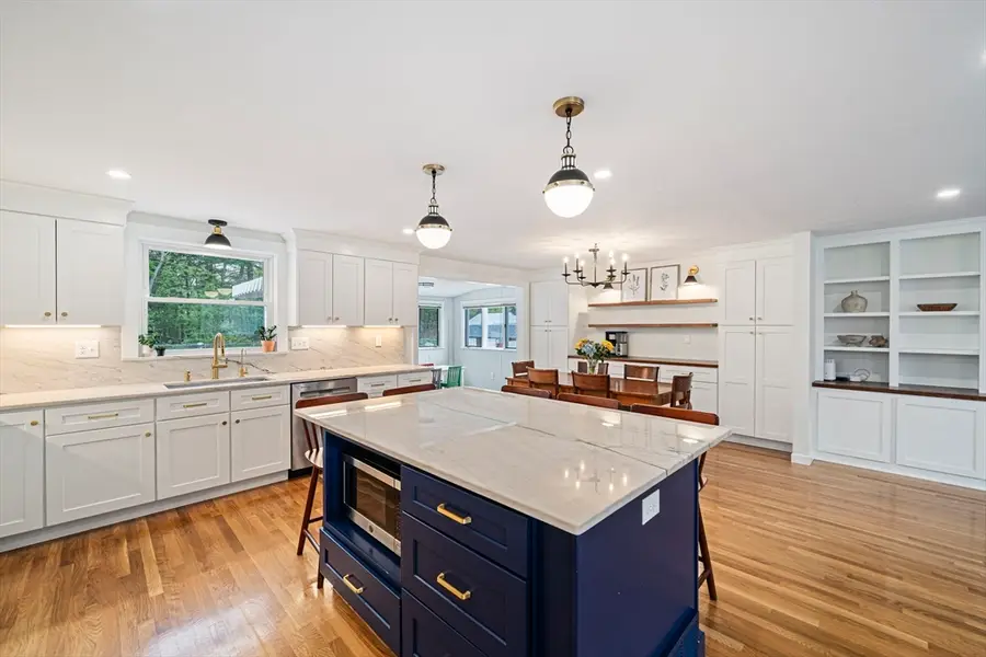 2 Casey St, Canton, MA 02021 - #3