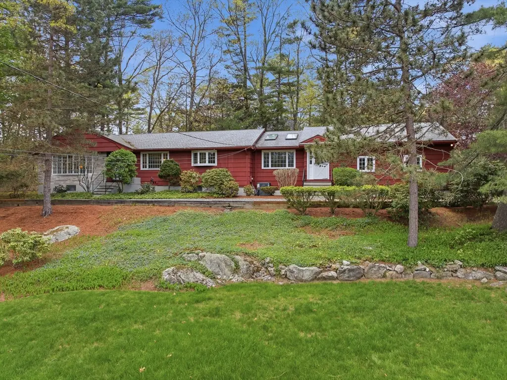 32 Hayden Lane, Bedford, MA 01730 - #1