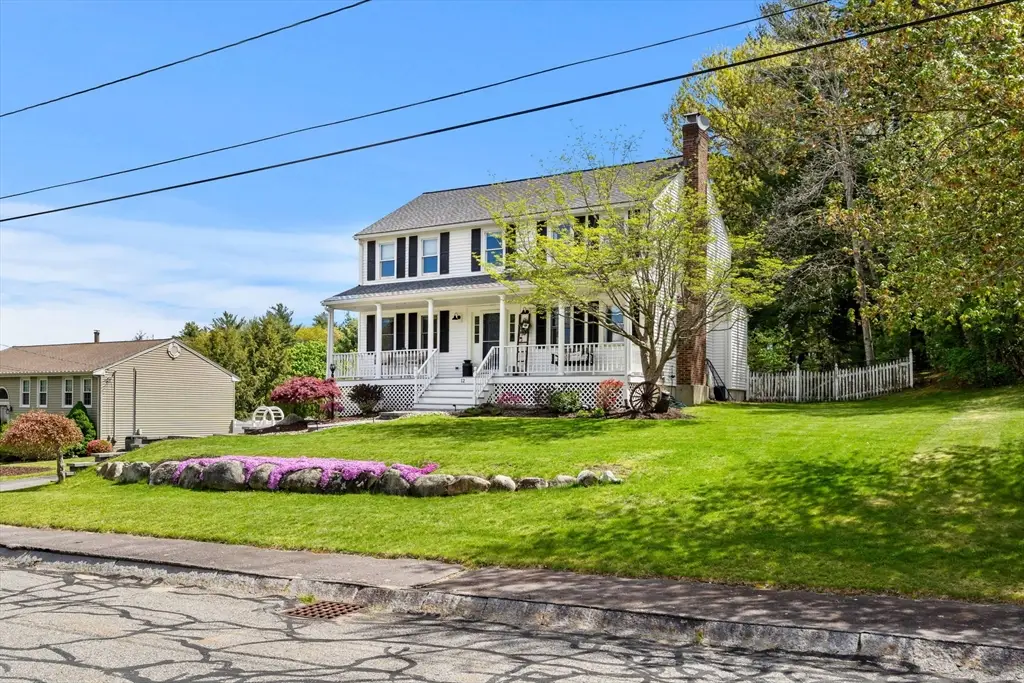 12 Rainbow Cir, Bridgewater, MA 02324 - #1