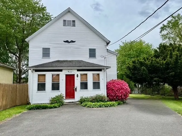 13 Florence St, Chicopee, MA 01013 - #1