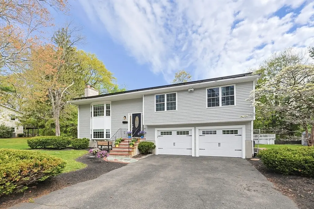 11 Malvern Rd, Norwood, MA 02062 - #1