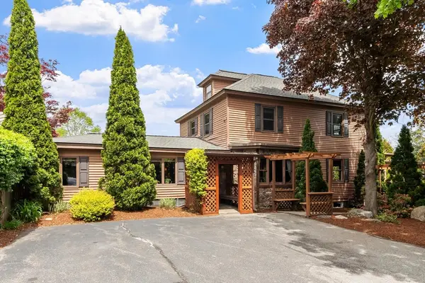 87 Gorham Street, Chelmsford, MA 01824