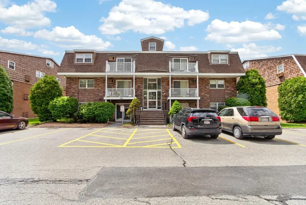 90 Beacon #12, Lawrence, MA 01843 - #1