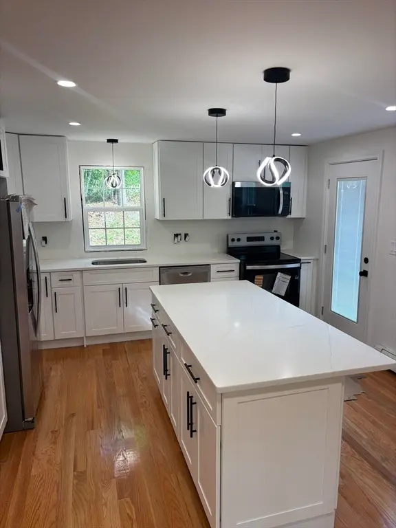 24 Vernon Rd, Medway, MA 02053 - #2