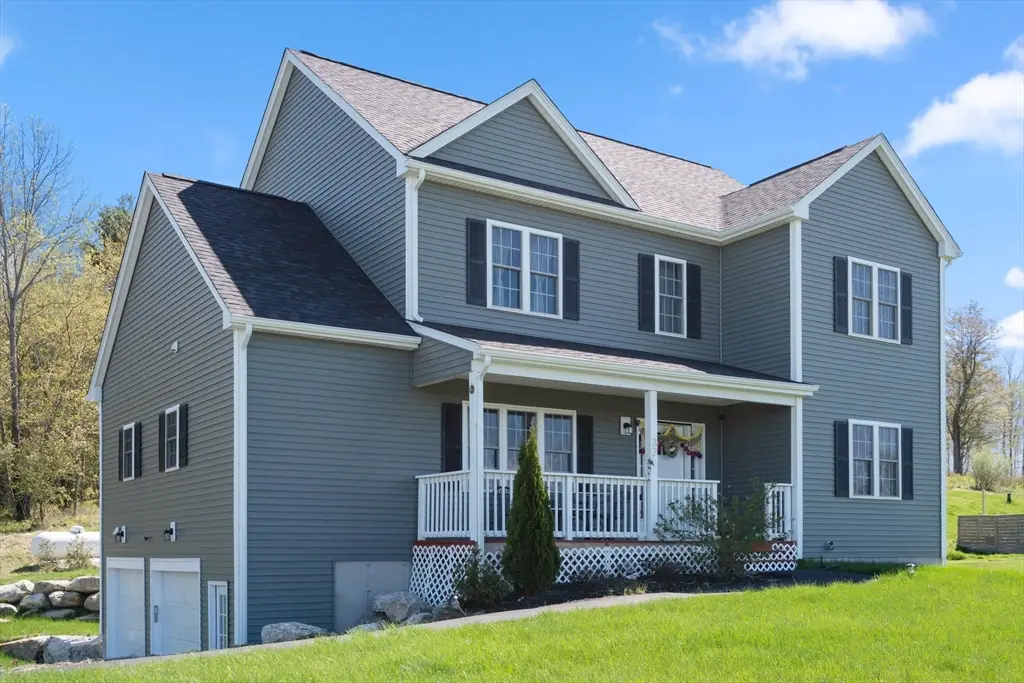 32 Hycrest Rd, Charlton, MA 01507 - #1