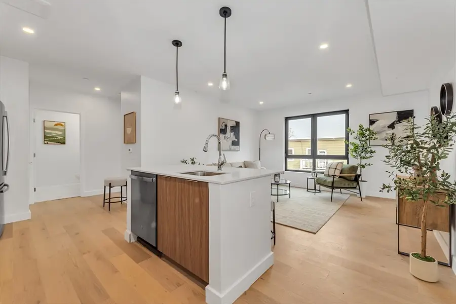 3992 Washington St #204, Boston, MA 02131 - #2