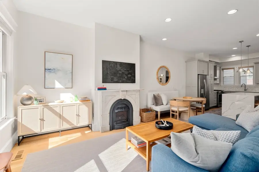 12 School St #1, Boston, MA 02129 - #3