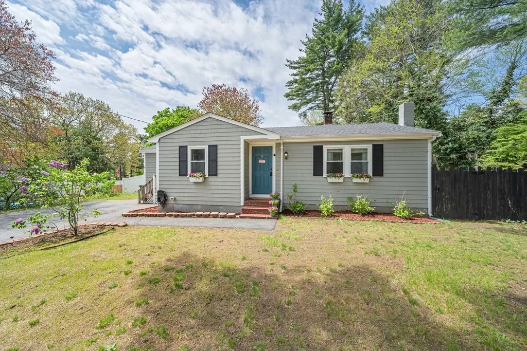 5 Pine Cir, Pembroke, MA 02359 - #1