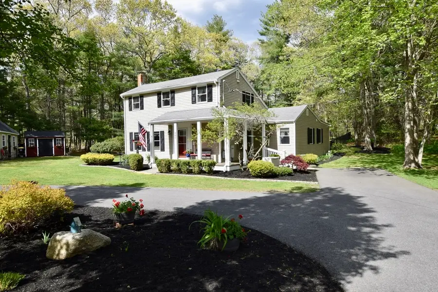 267 Oak St, Halifax, MA 02338 - #3